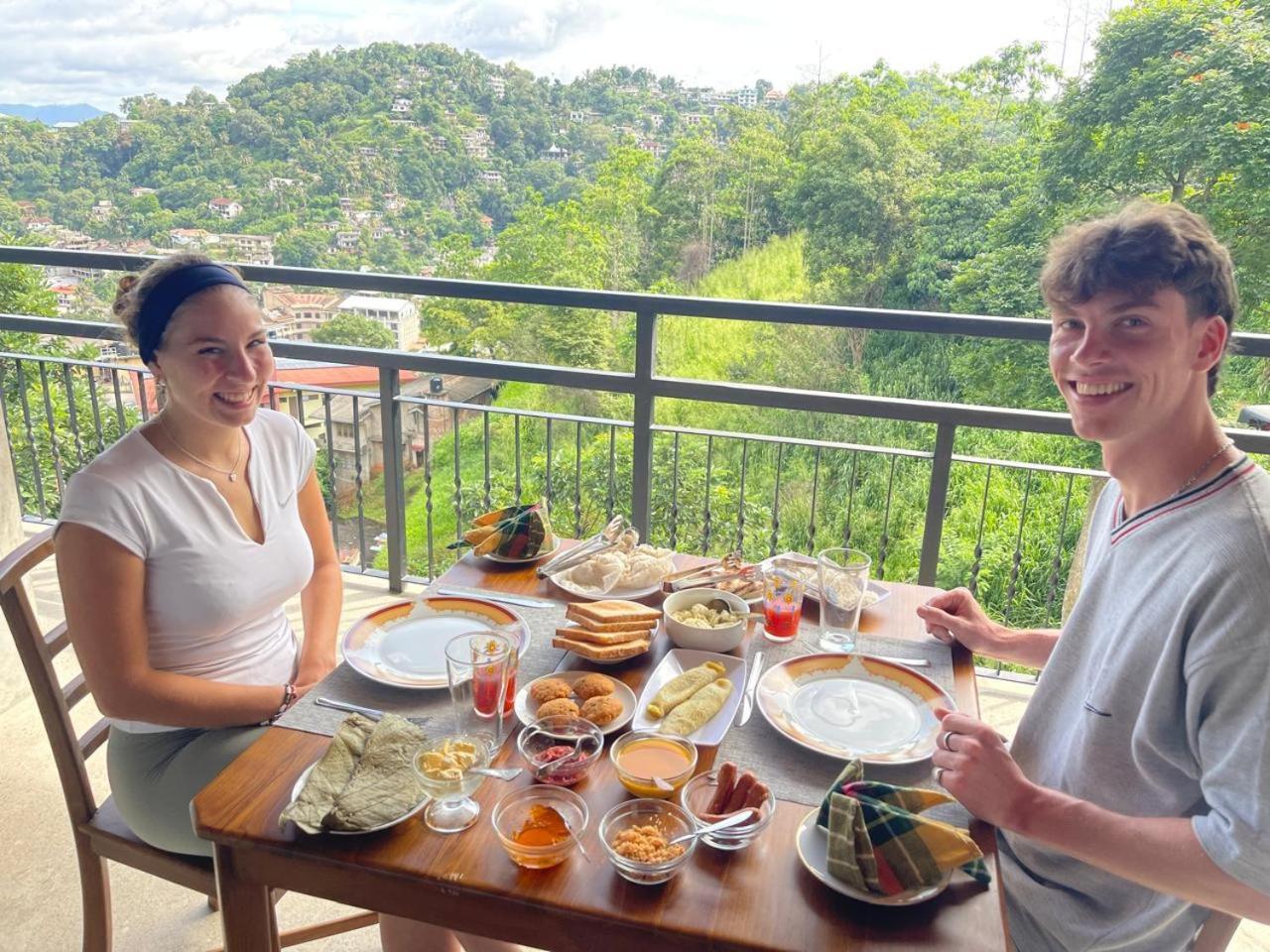 Lush Breeze Hotel Kandy Eksteriør billede