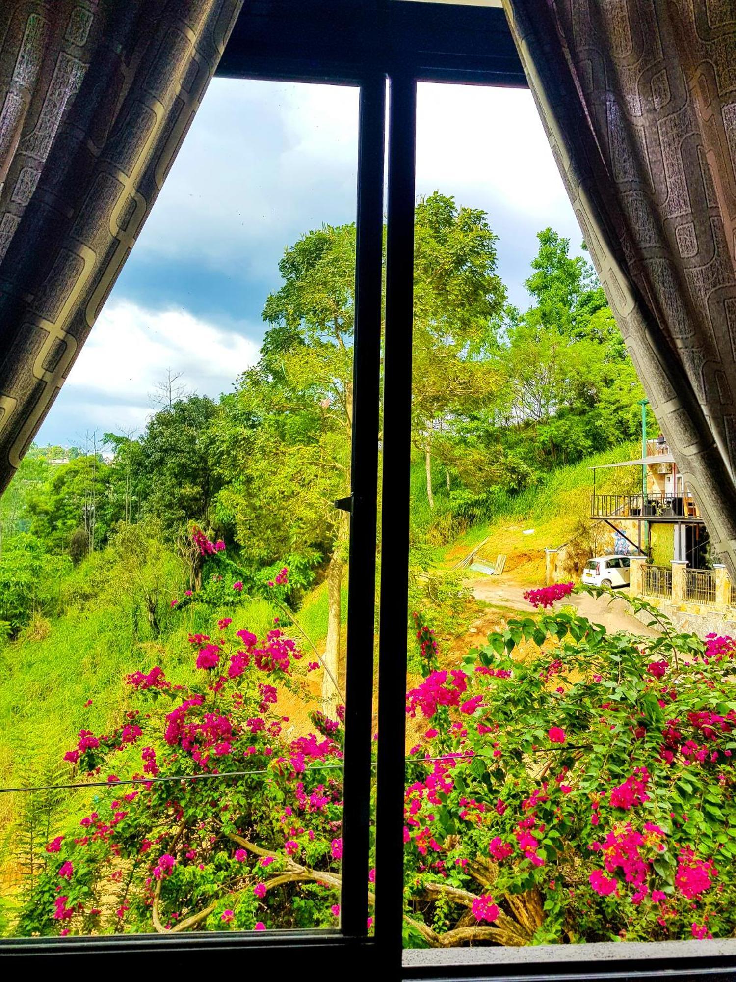 Lush Breeze Hotel Kandy Eksteriør billede