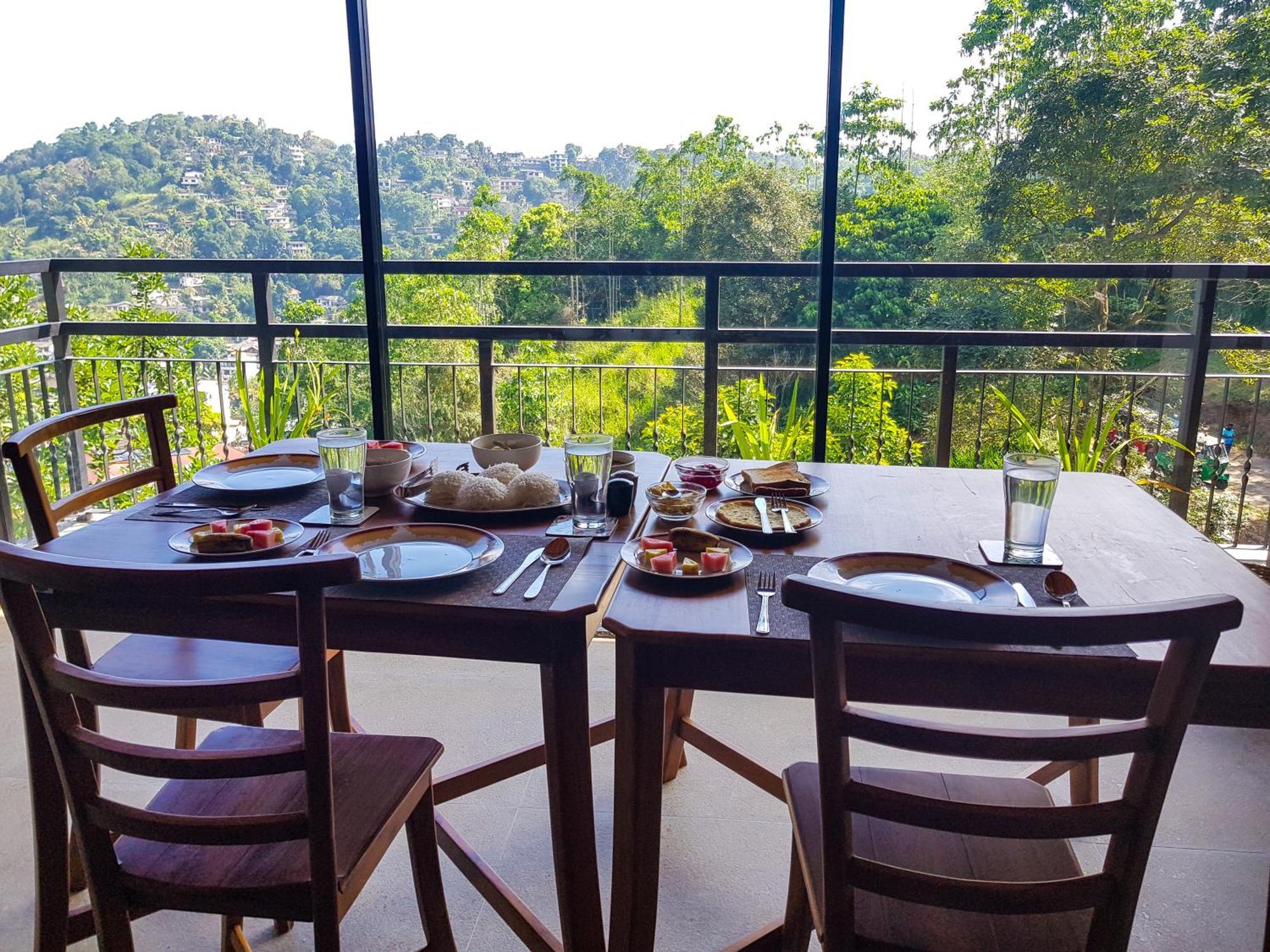 Lush Breeze Hotel Kandy Eksteriør billede